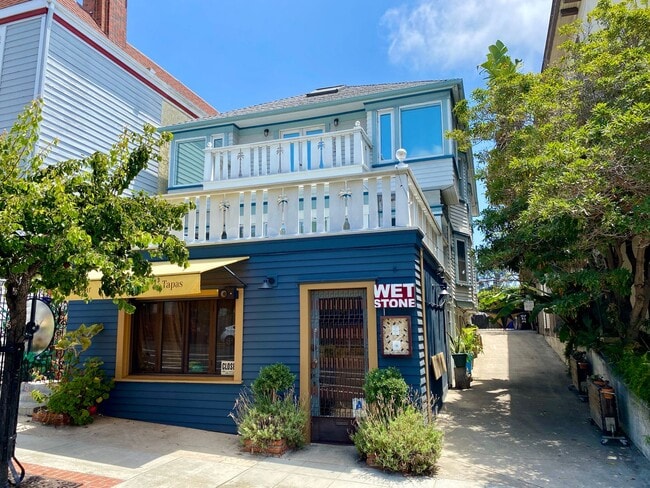 Building Photo - 1929-1929 Fourth Ave