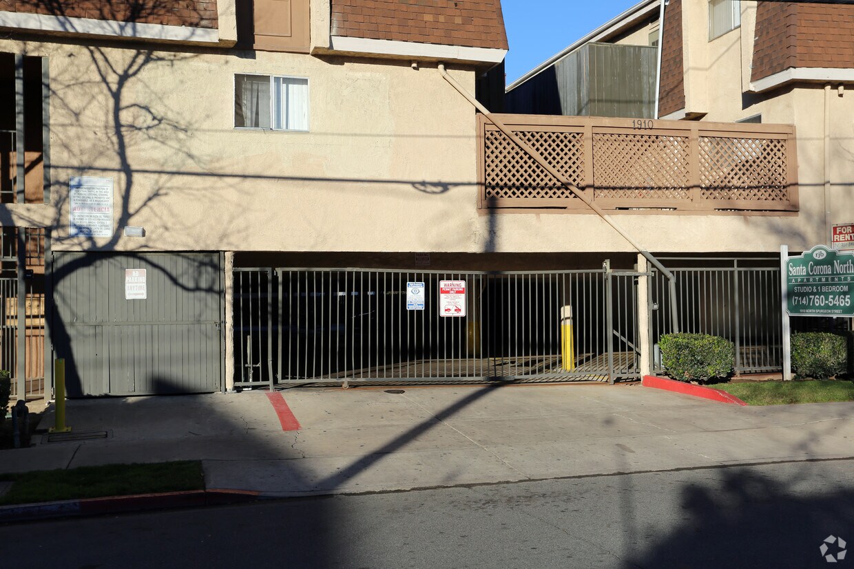 Building Photo - Santa Corona North Apartments
