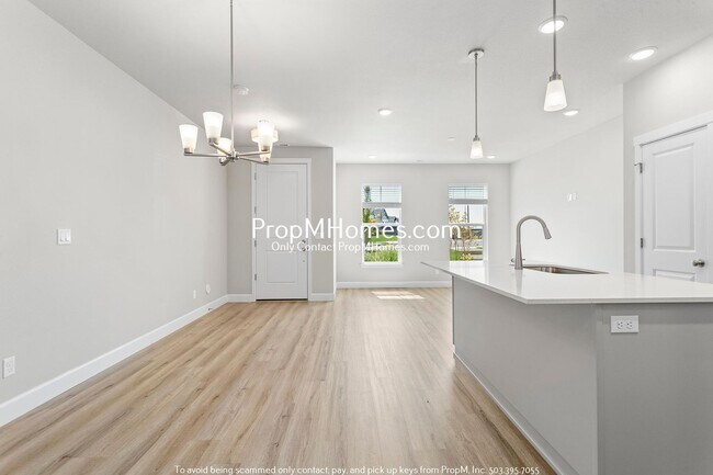 Foto del edificio - Lovely Luxury Townhome in South Cooper Mountain - DEPOSIT SPECIAL