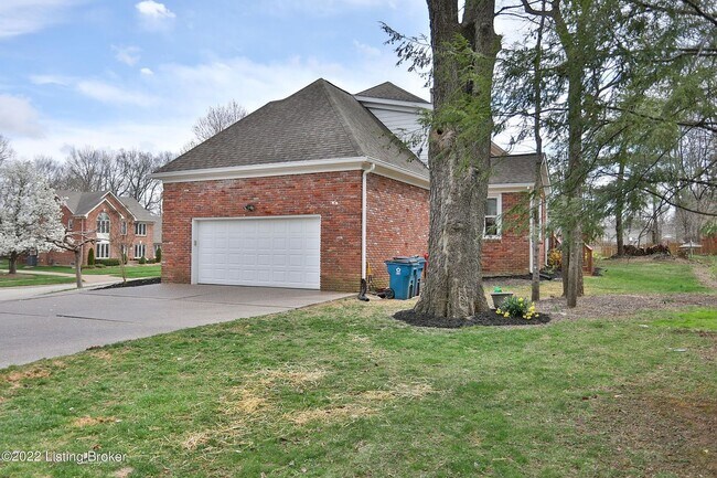 Foto del edificio - 14404 Brook Forest Pl