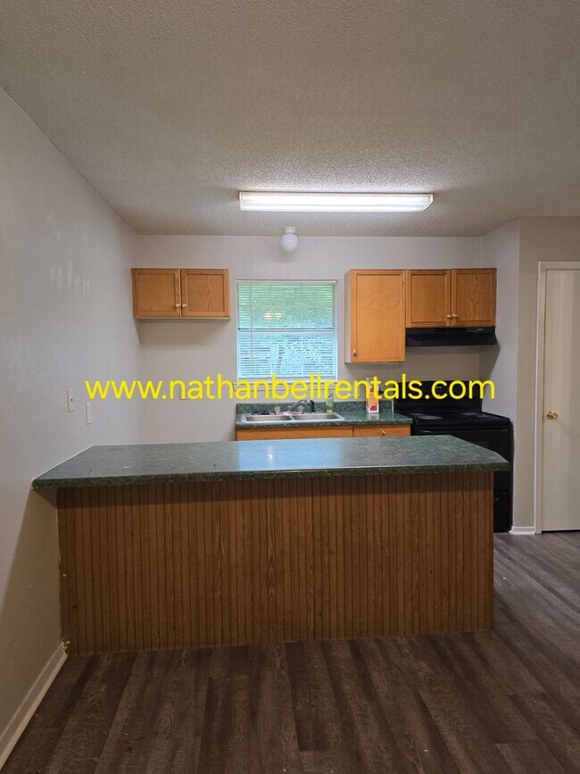 Foto del edificio - 748 8th St SE