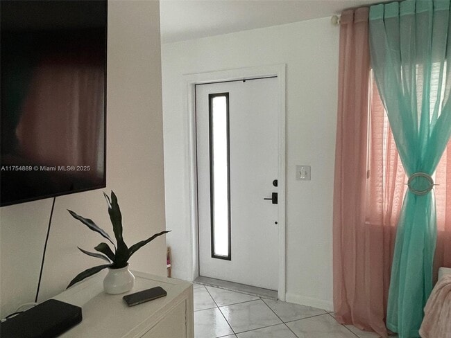 Building Photo - 9011 NW 15th Pl