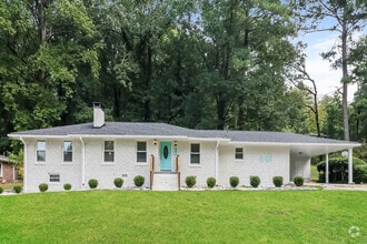 Building Photo - 442 Lynhurst Dr SW