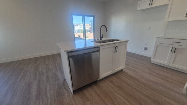 Foto del edificio - 5677 S Weehawken Ln