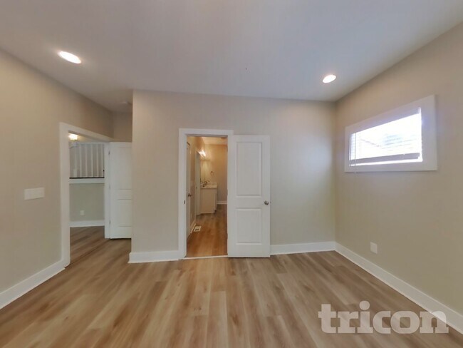 Foto del edificio - 1765 Bridgecrest Dr