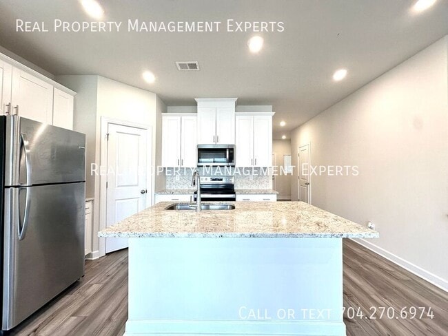 Building Photo - 3940 Shider Ln