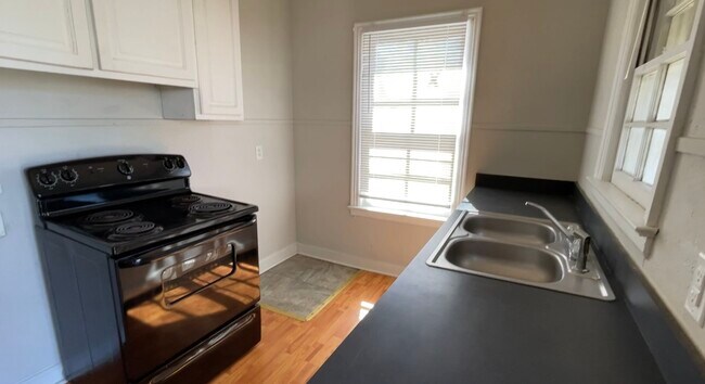 Foto del edificio - 701 E St NW