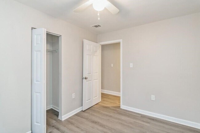 Building Photo - 1770 Rogers Ave SW