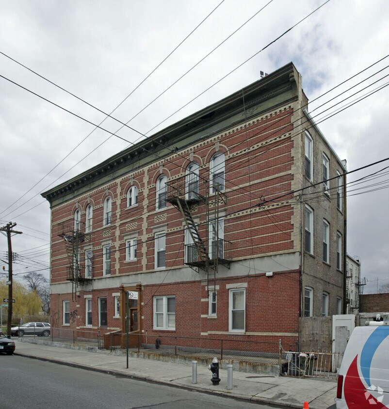 Foto del edificio - 934 Glenmore Ave
