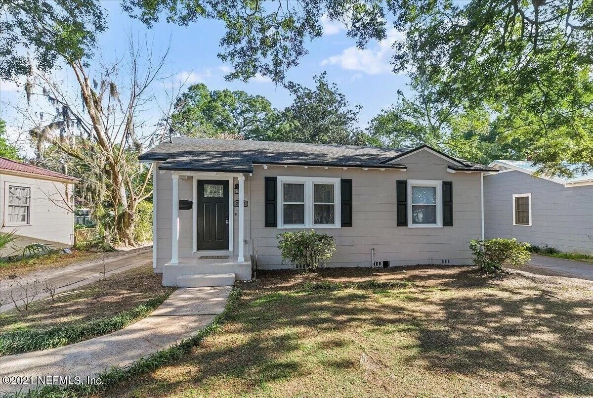 Foto principal - 2253 E Home Park Cir