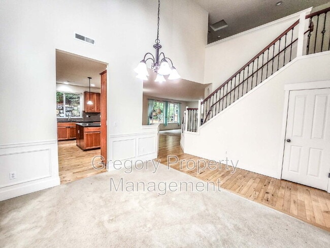 Foto del edificio - 22913 36th Ave SE