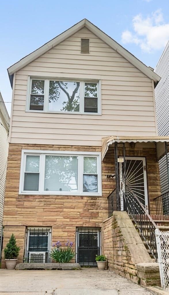 Building Photo - 46 Williams Ave