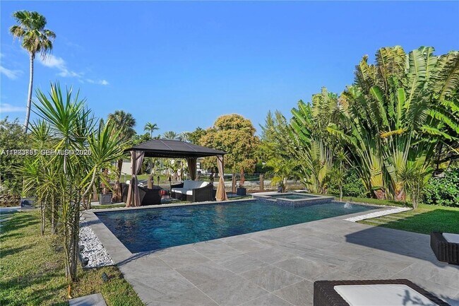 Foto del edificio - 1625 Daytonia Rd