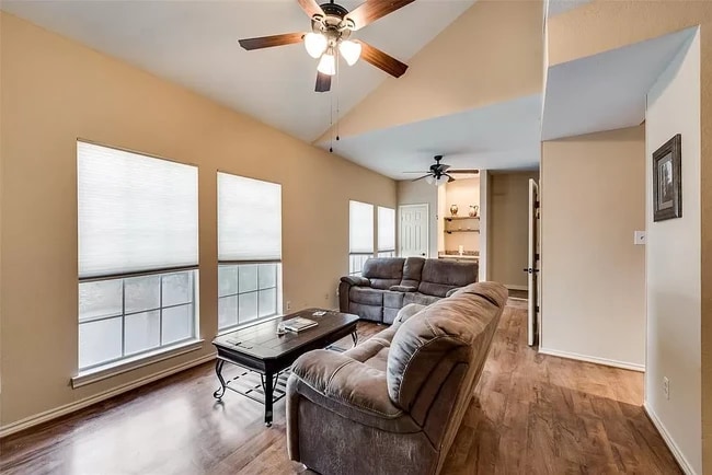 Building Photo - 14400 Montfort Dr