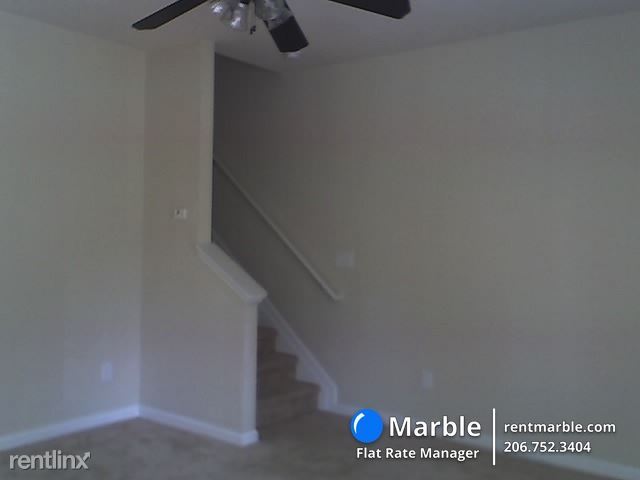 Building Photo - 2 br, 2.5 bath Townhome - 2179 Dillard Xing