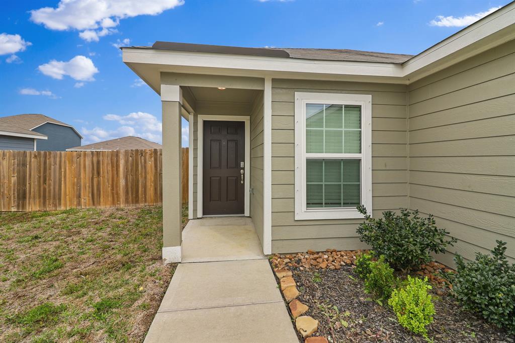 8406 Dusty Ridge Rd, Mont Belvieu, TX 77523 House Rental in Mont Belvieu, TX