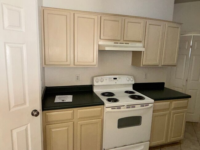 Foto del edificio - 2205 Garrett Dr