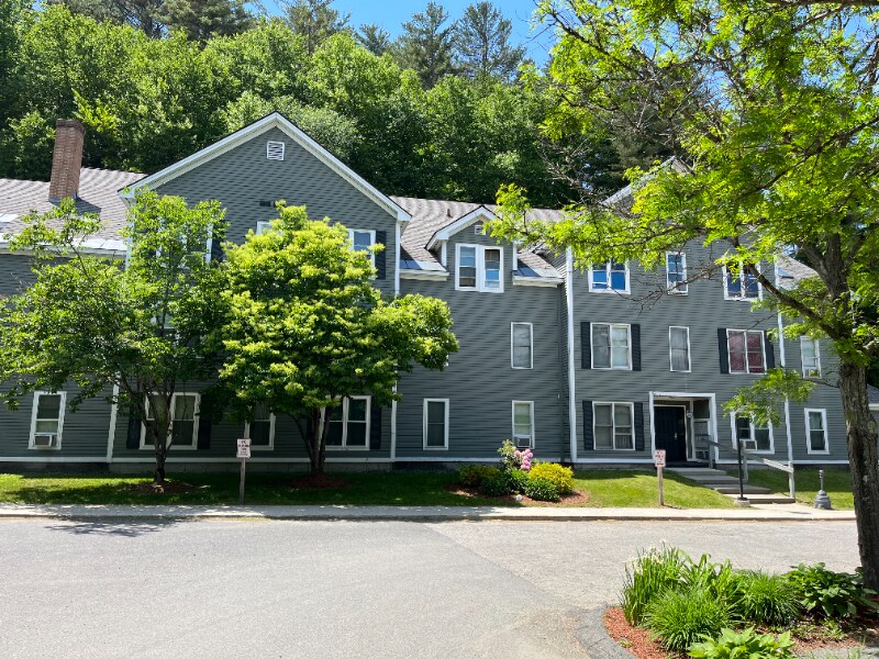Primary Photo - 498 Marlboro Rd