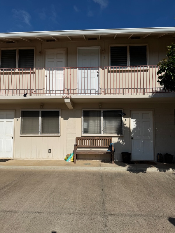 Primary Photo - 3032 Lakimau St