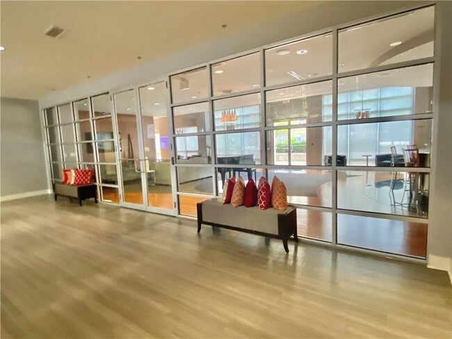 Building Photo - 711 Cosmopolitan Dr NE