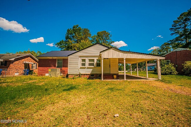 Foto del edificio - 1105 Sycamore Rd