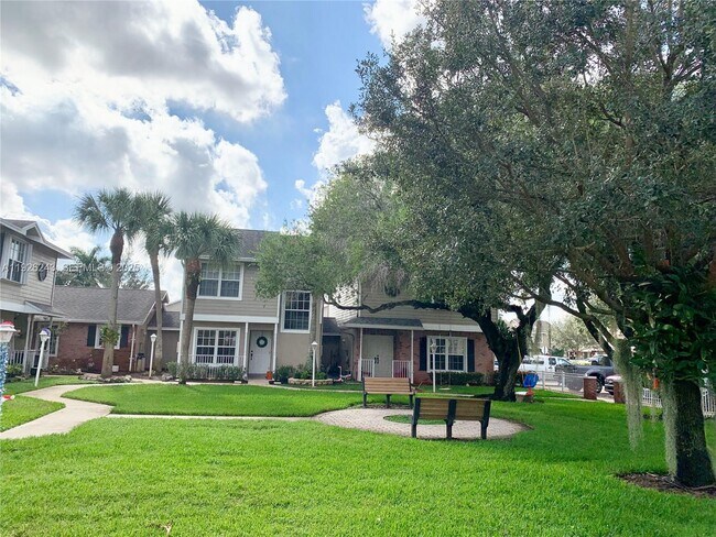 Foto del edificio - 3630 NW 122nd Terrace