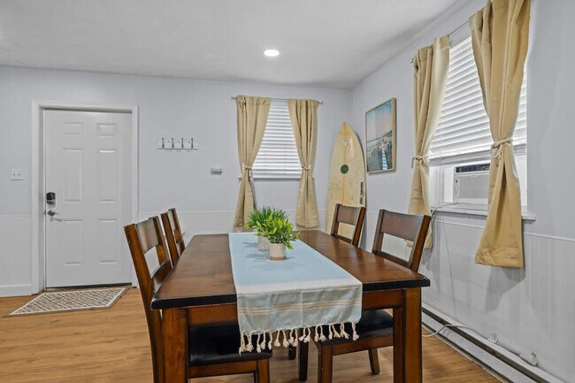 Foto del edificio - 1427 W Ocean View Ave