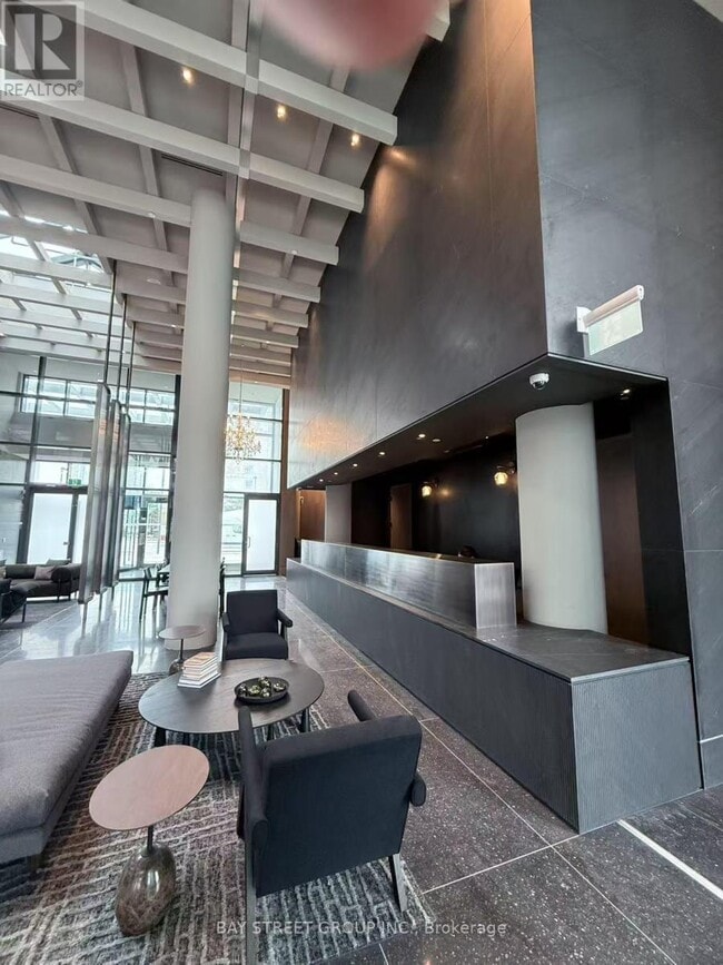 Building Photo - 28 Interchange Wy