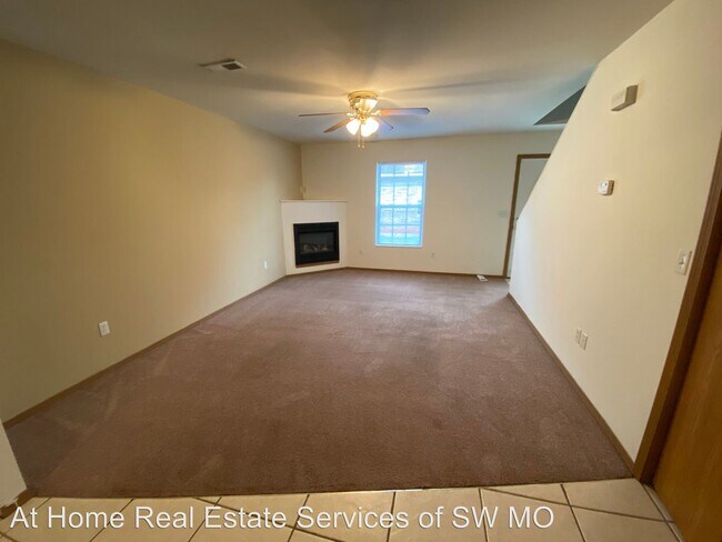 Building Photo - 1503-1507 Frosty Dr