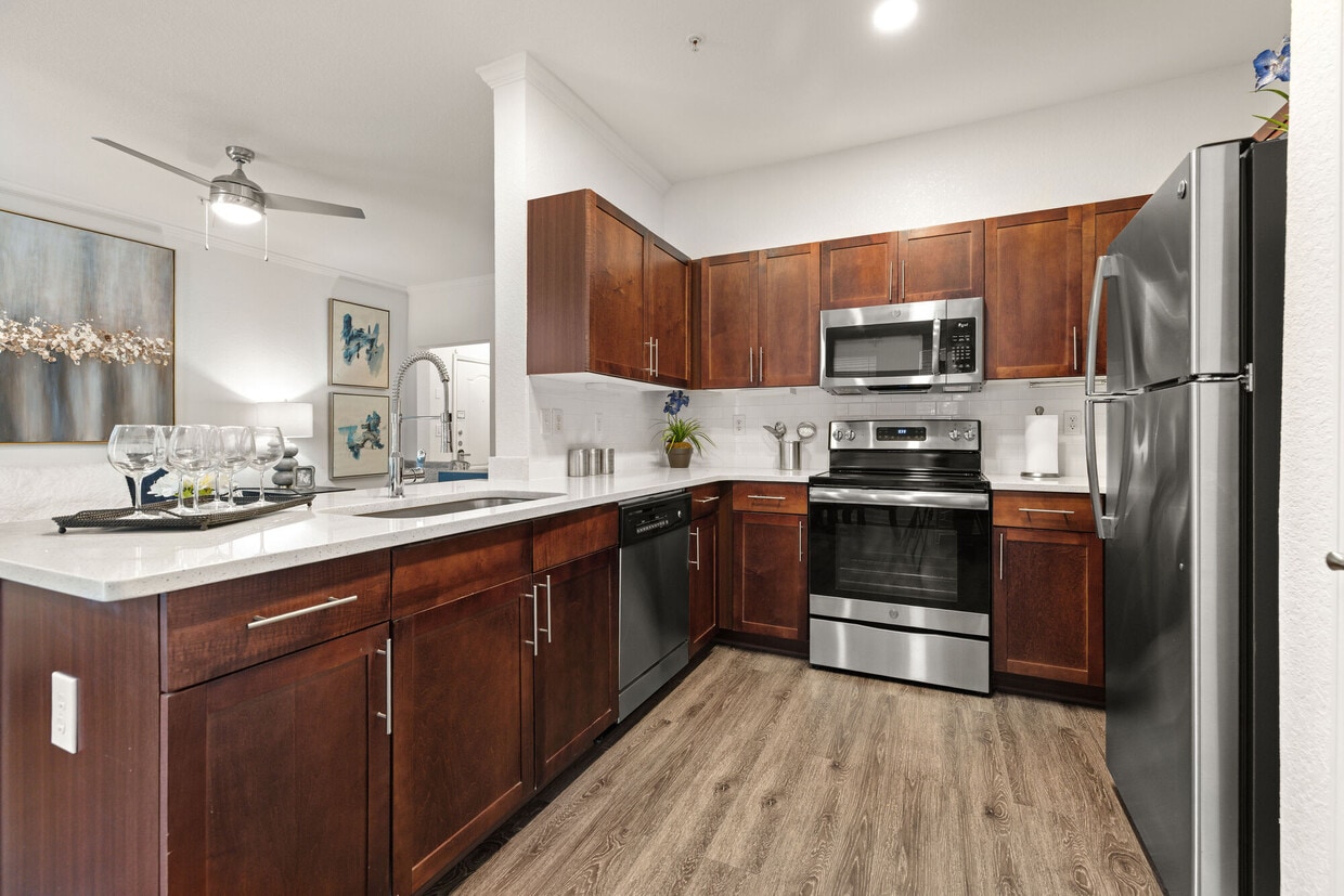 Primary Photo - Vinoy at St Johns