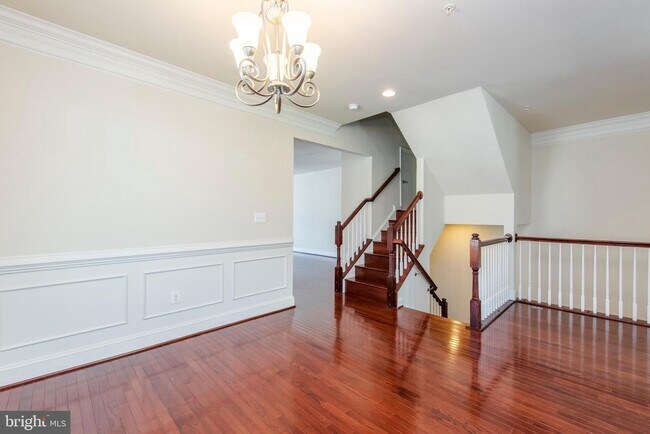 Foto del edificio - 4911 Rushing River Dr
