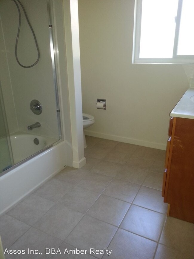 Building Photo - 1111-1113 Doralee Way