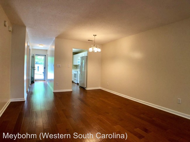 Building Photo - 2 br, 2 bath House - 24 Summit Commons Court