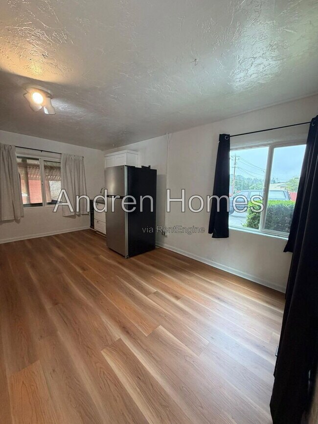 Foto del edificio - 10110 Soquel Dr