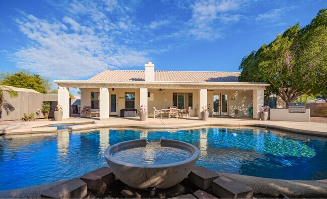 Building Photo - 23200 N Paseo Laredo Ln
