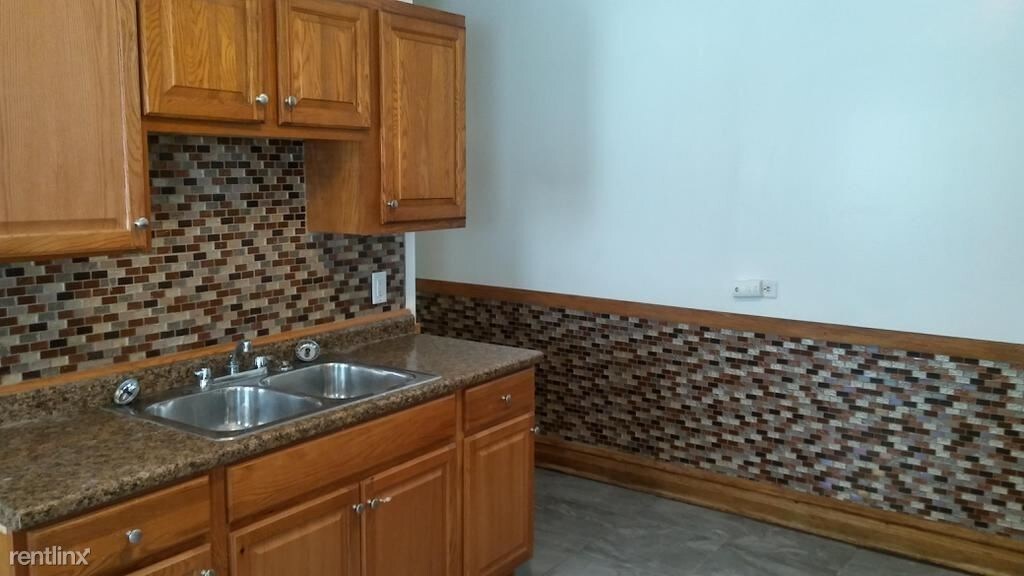 Foto principal - 1240 N Keeler Ave