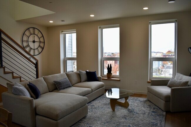 Building Photo - 78-80 Fort Ave