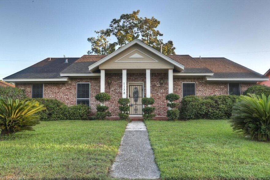 Foto principal - 1138 Cottage Oak Ln