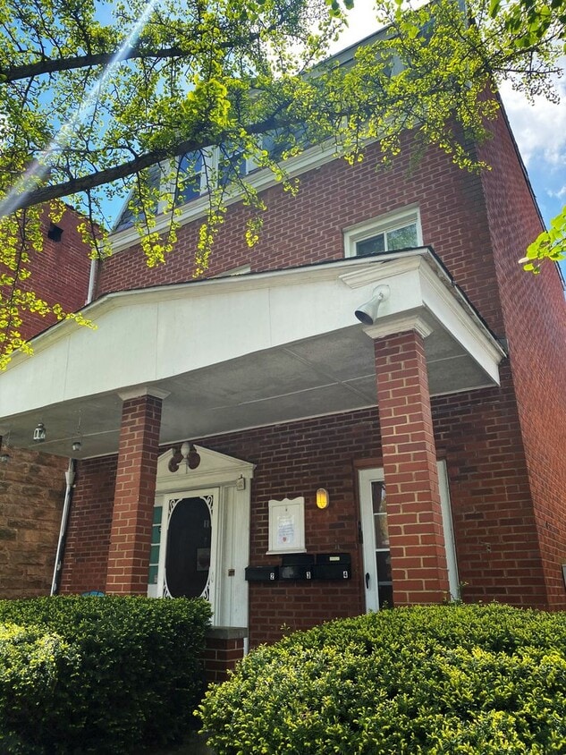 Primary Photo - Highland Park - Apartments For Rent In Pit...