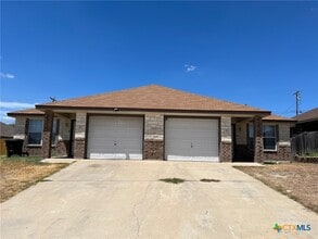 Building Photo - 1409 Cinch Dr Building Photo - 1409 Cinch Dr