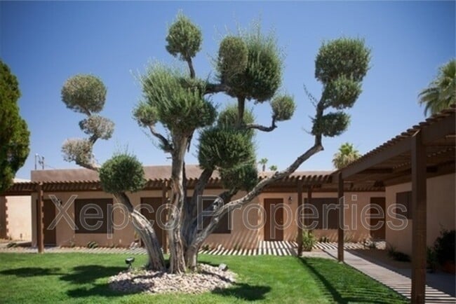 Building Photo - 73600 San Gorgonio Way