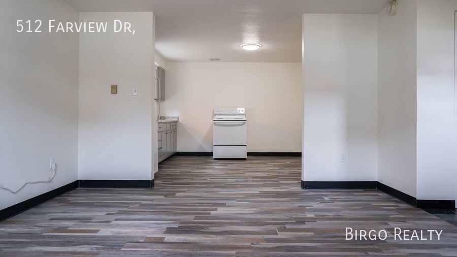 Primary Photo - 2 Bedroom 1 Bath Plus a Bonus Dining/Offic...