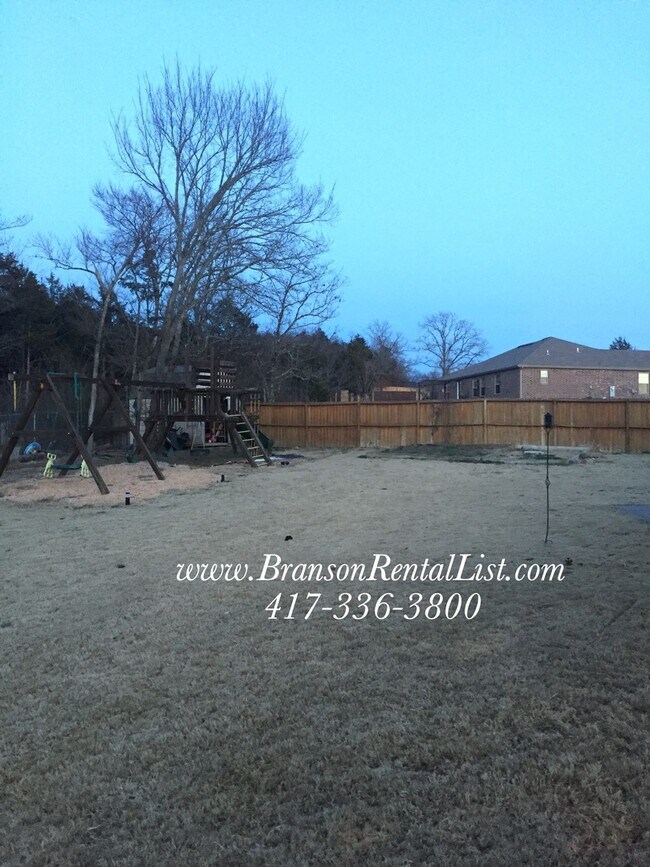 Building Photo - 230 Prairie Dr