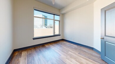 Interior Photo - Domus