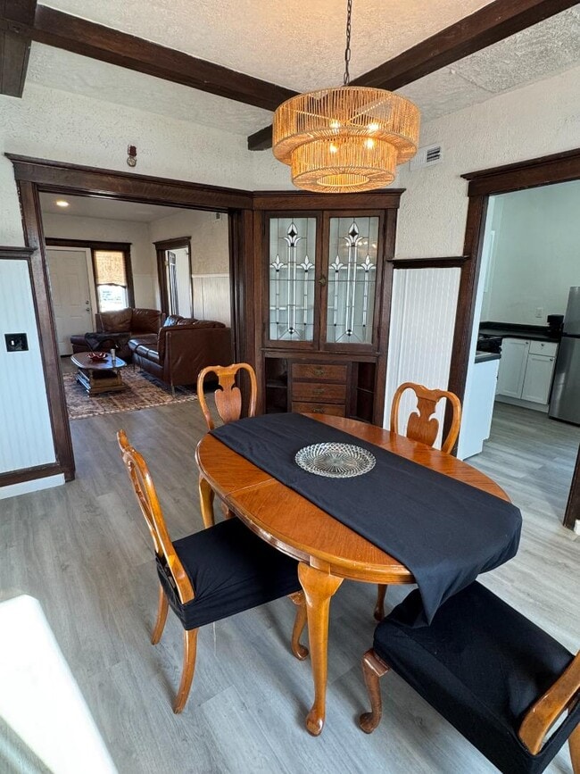 Foto del edificio - 504 N Roosevelt Ave