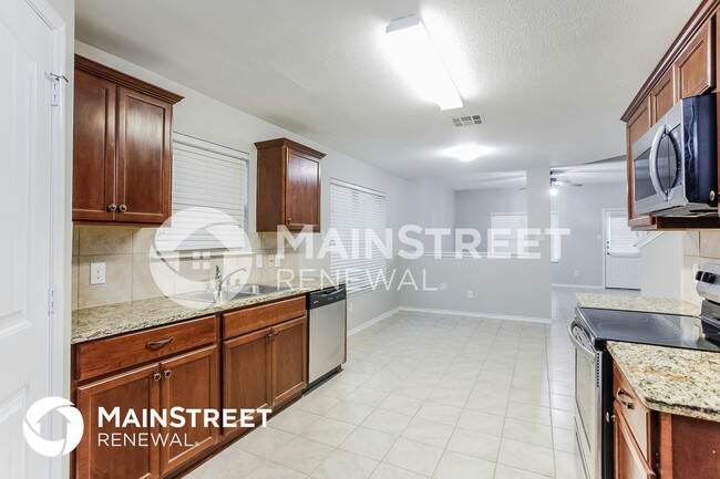 Building Photo - 1213 Basswood Ln