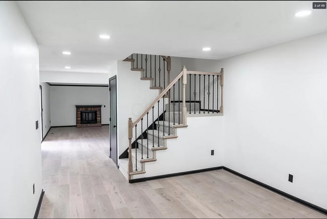 Building Photo - 1560 Waterstone Ct