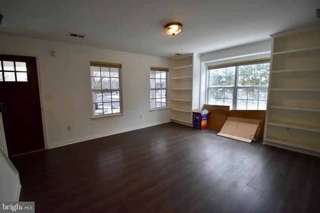 Building Photo - 9911 Blade Ct