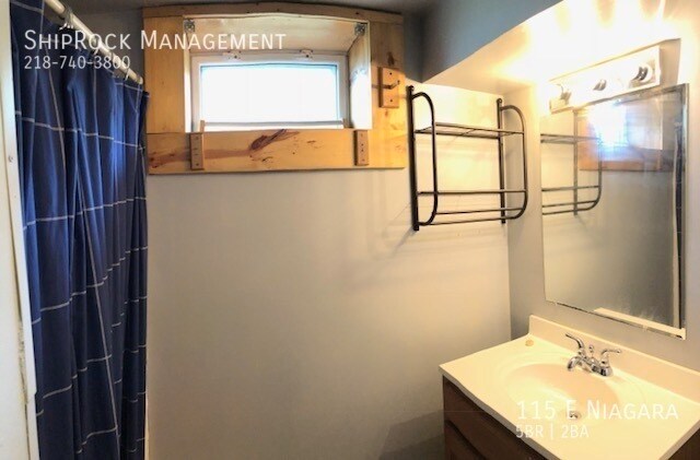 Foto del edificio - 115 E Niagara St