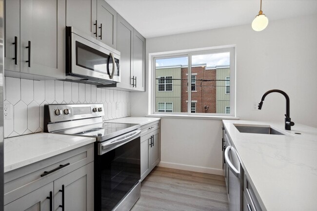 Photo - 1338 N 15th St Apartment